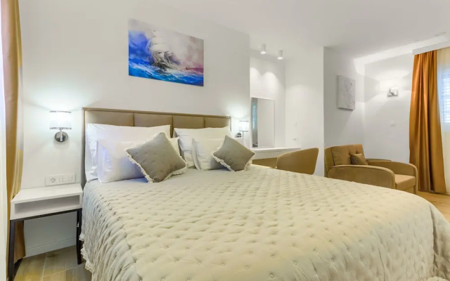 Irini Luxury Rooms