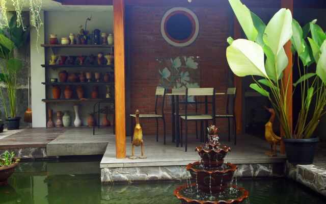 Embe Joglo Homestay