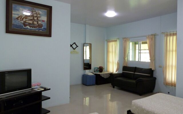 Bann Suan Rachawadee B&B