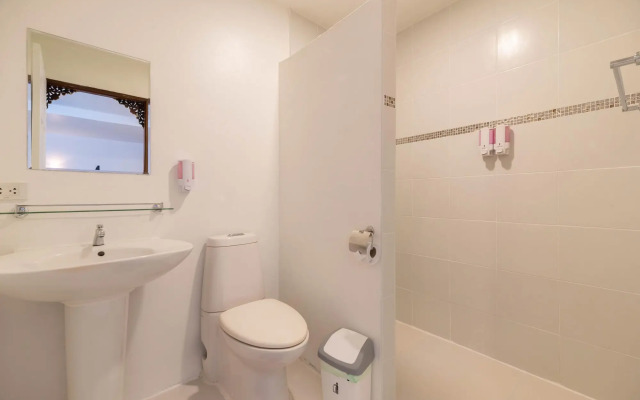 Crystal Bay Beach Resort