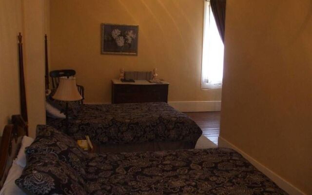 The Historic Hotel Leger