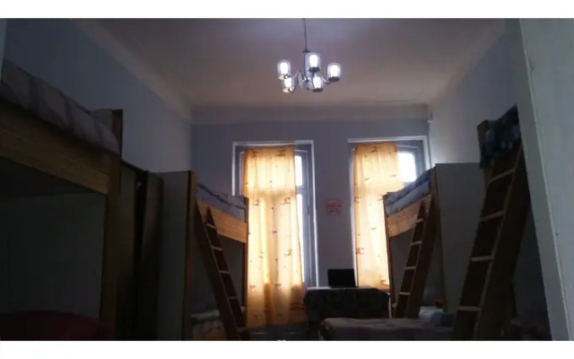 Vareron Hostel