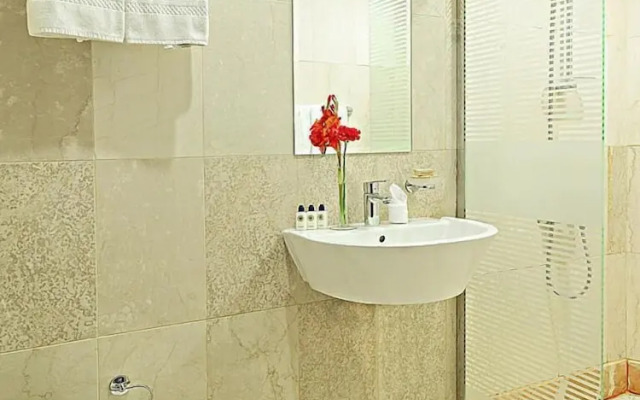 Nour Al Thuria Hotel