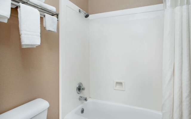 Super 8 by Wyndham Bastrop TX