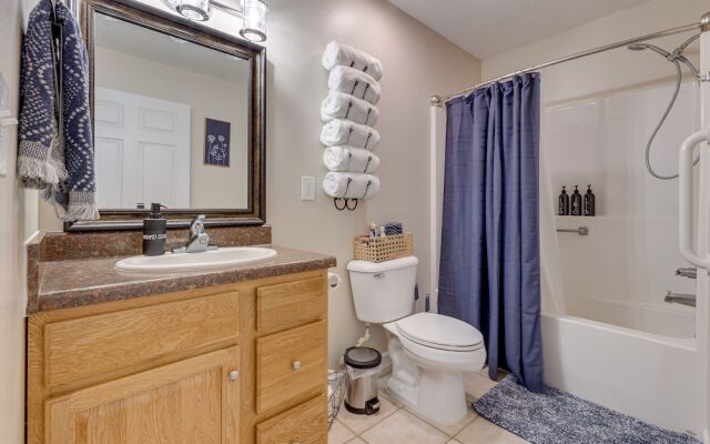 Charming Biloxi Vacation Rental Near Beach!