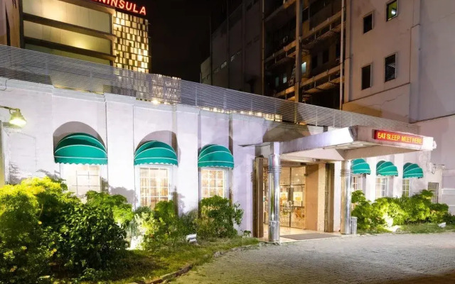 Peninsula Hotel
