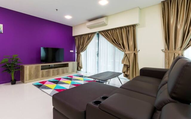 Bright 2BR Condo for 5 W/kl City View