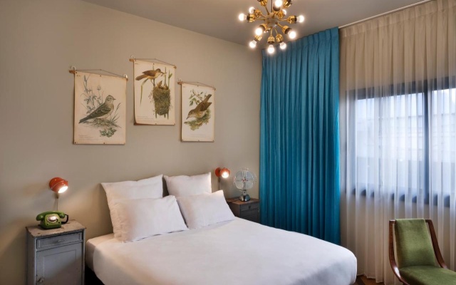 Scarlet Hotel