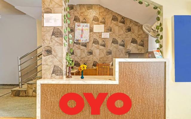 OYOFlagship 80467H Hotel R Square