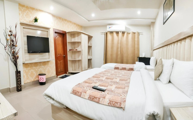 Crown Inn Hotel Multan