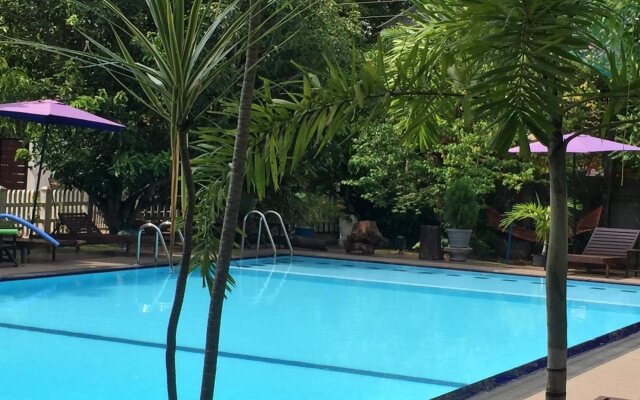 Windmill Villa & Hotel