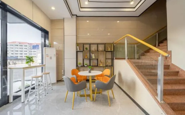 Harmonious Business Hotel (Shanghai East China University of Technology Branch)