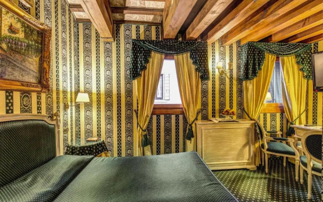 Relais Piazza San Marco