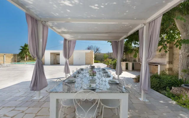 1695 Villa Albarosa by Perle di Puglia