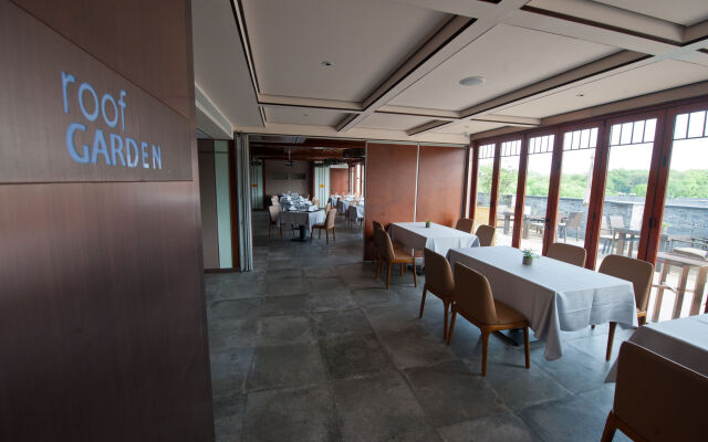 Tea Boutique Hotel West Lake