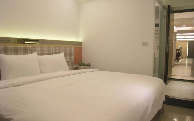 Formosa Boulevard Station Garden Hotel
