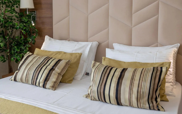 Апартаменты НИКиТА улица имени Федора Лузана 4