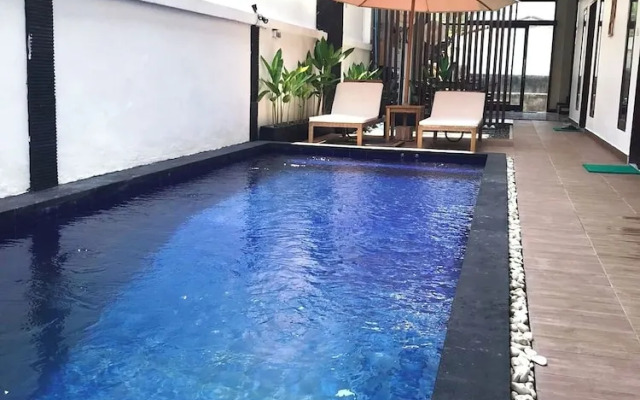 Double D Guesthouse and Villa