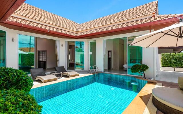 Luxury Pool Villa A14 3BR / 6-8 Persons