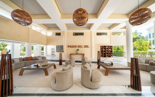 Luxury 2BR Condo with Pool - Paseo del Sol Playacar