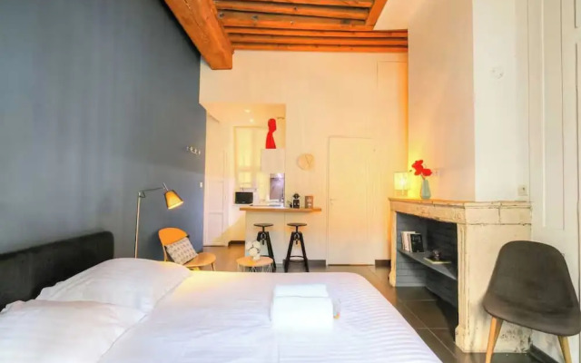 Dify Apartment Ainay