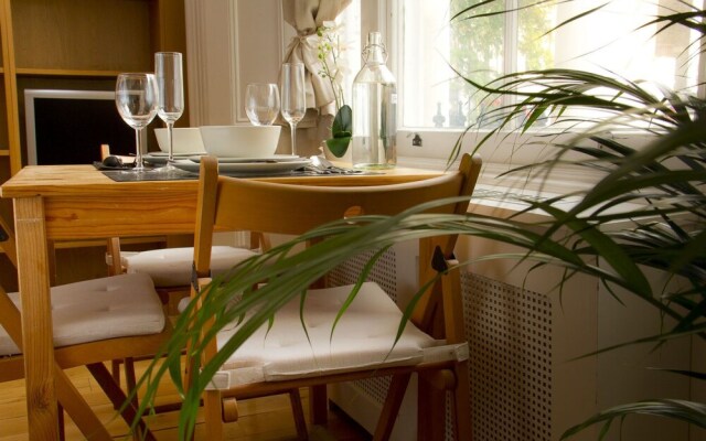 Irwin Apartments at Notting Hill