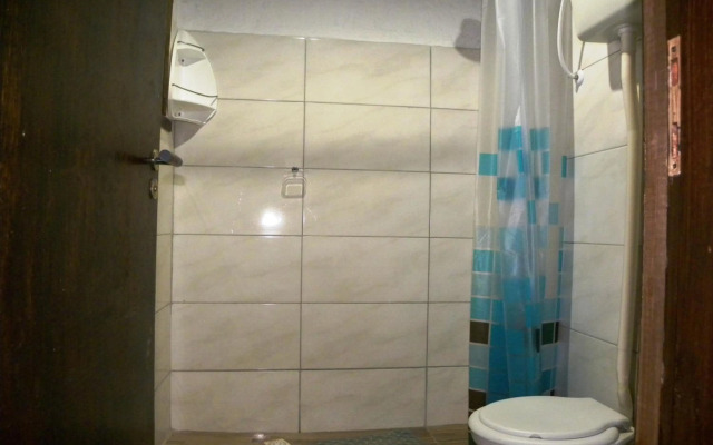 ICE POINT SURF HOUSES Praia do Rosa