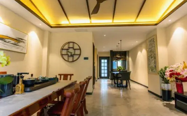 Jizhu Holiday Apartment (Menghai Mengbala Store)
