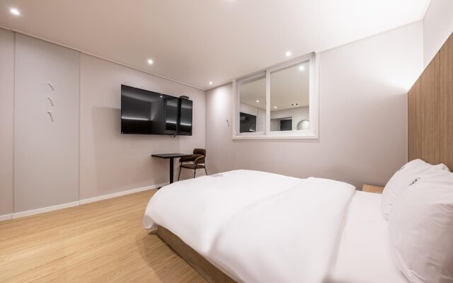 Pohang Yeongildae Venetian