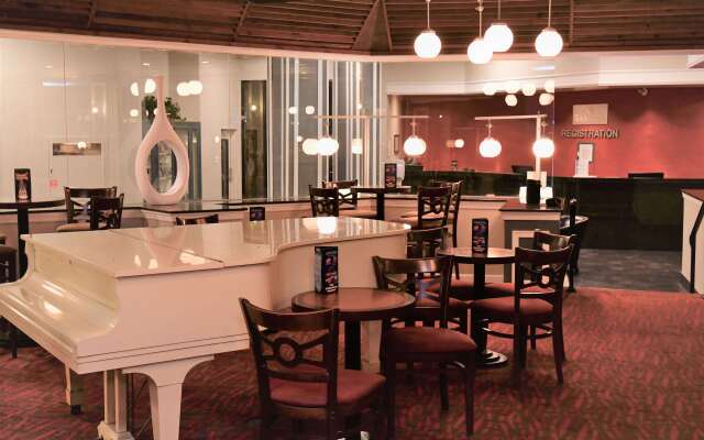 Ramada Hotel & Conference Center by Wyndham Jacksonville
