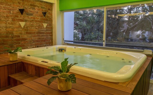 Joint Boutique Hotel