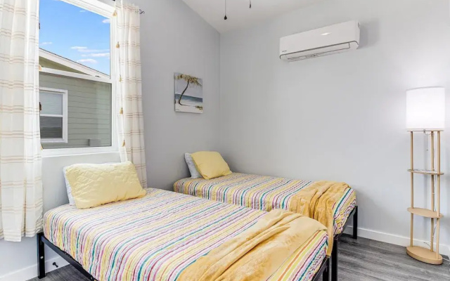 The Blue Flower 2 Bedroom Home