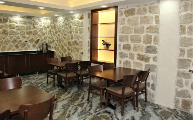 Mardia hotel
