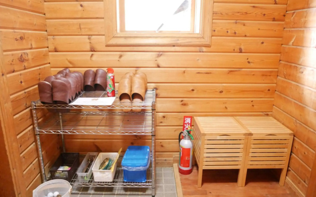 Niseko Forest Villa - Cottage with Sauna and Golf