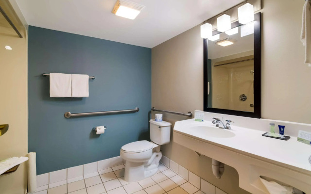 Garner Londonderry Manchester by IHG