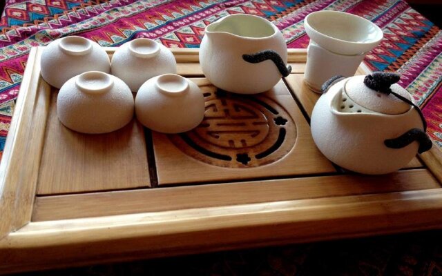 Shangri-La Skyside Inn