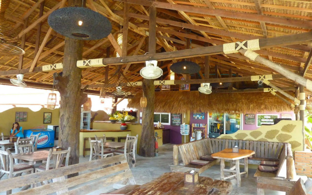Lanta Castaway Beach Resort