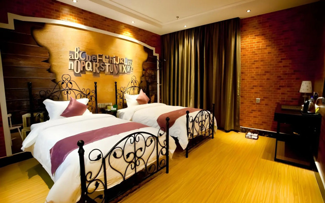 Thank U plus Jiangsu Taicang Port district floatin