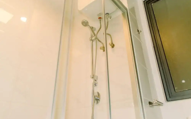 Elegant And Tidy 2Br At Sky House Bsd Apartment