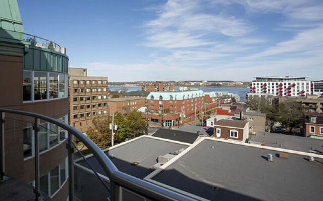 Moore Executive Suites - Letson Court