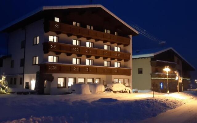 Hotel Pension St. Leonhard