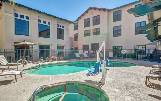 Hampton Inn & Suites Phoenix-Goodyear