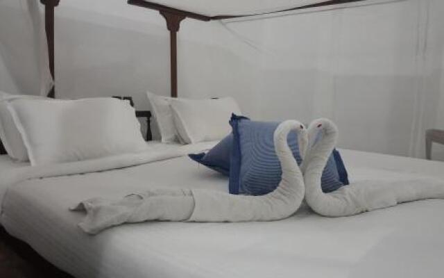 Beach Heritage Inn