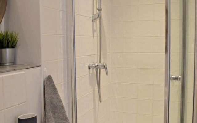 Modern 2 Bedroom Apartment Next To Olympic Park