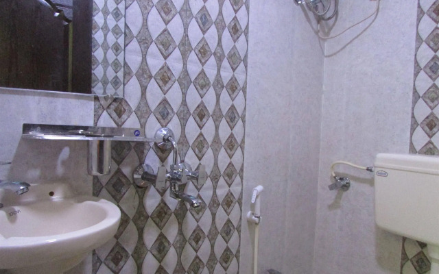 OYO 328 Hotel Royal Grand
