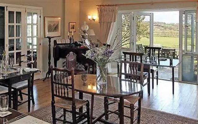 Munden House