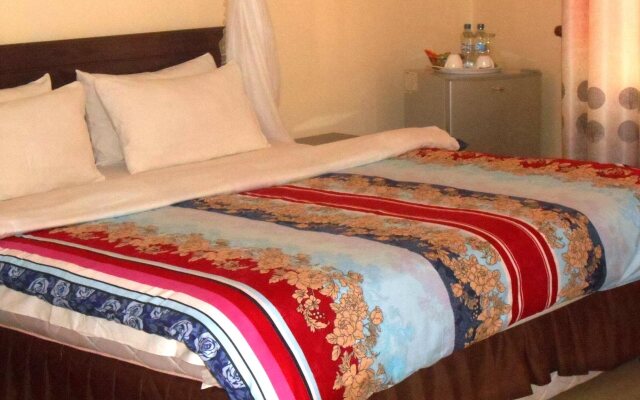 Lenny Hotel