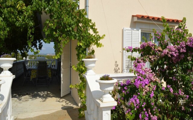 Apartment Ante 500 / Three Bedrooms A1