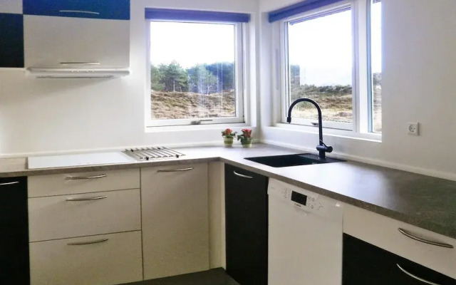 Scenic Holiday Home in Rømø with Hot Tub & Sauna
