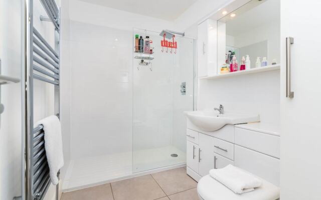 Cosy 2 Bedroom Garden Flat in Battersea/clapham